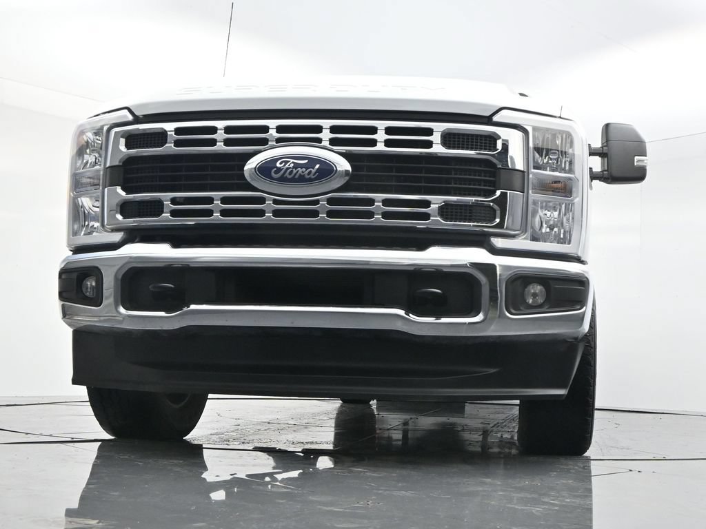 Used 2025 Ford F350 XLT AWD/4WD image 47