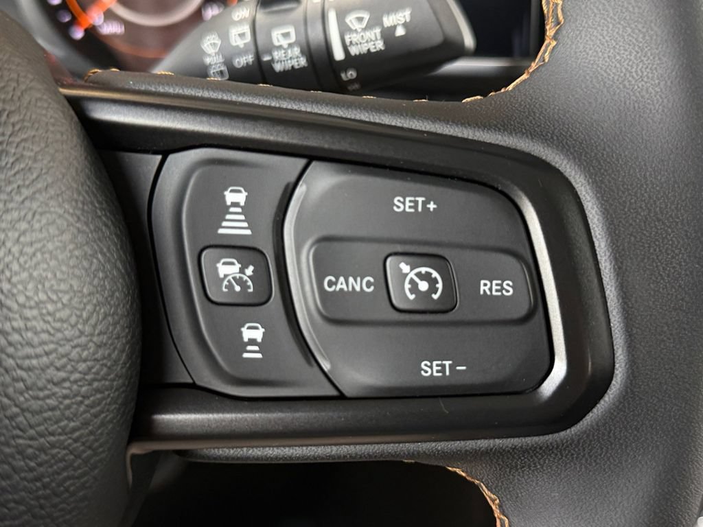 Used 2024 Jeep Wrangler Unlimited Sport AWD/4WD image 31