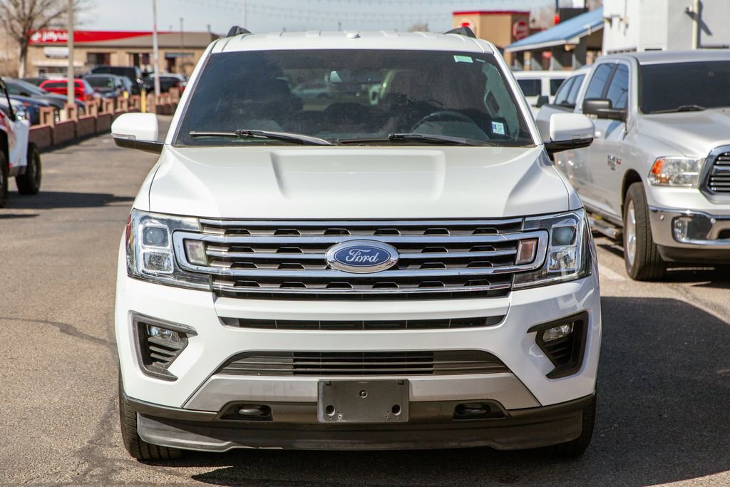 Used 2019 Ford Expedition XLT w/ Equipment Group 201A AWD/4WD image 3