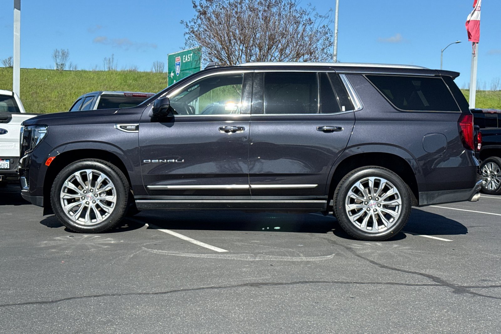 Used 2023 GMC Yukon Denali image 8