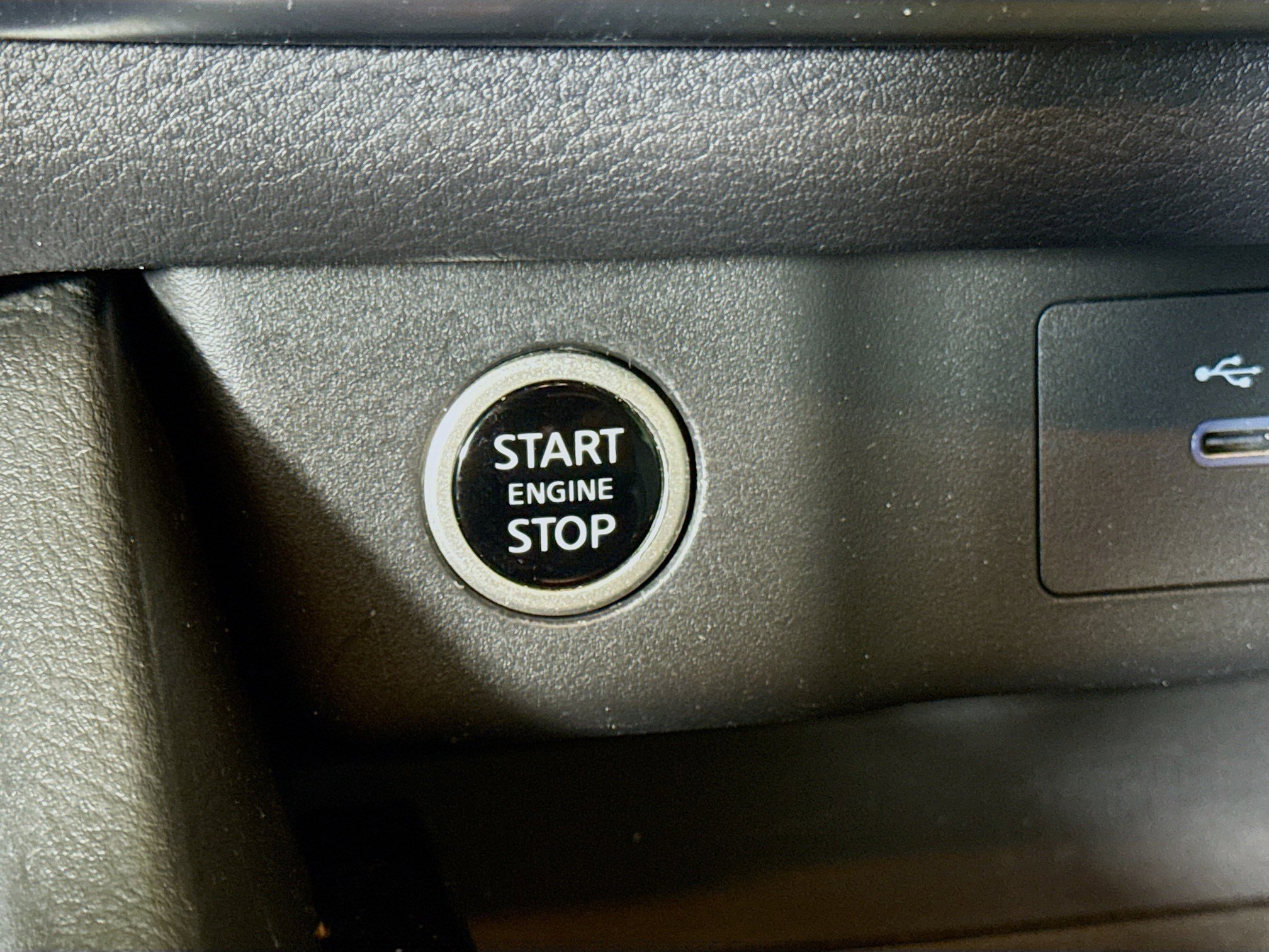 Used 2023 Nissan Rogue SV image 21