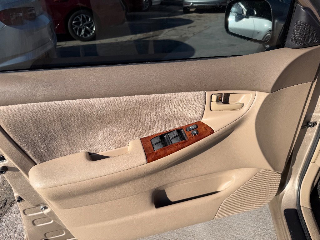 Used 2006 Toyota Corolla LE image 11
