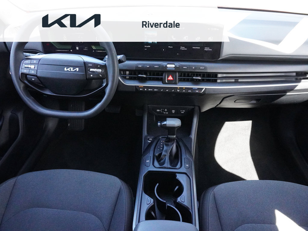 Used 2025 Kia K4 FWD image 32