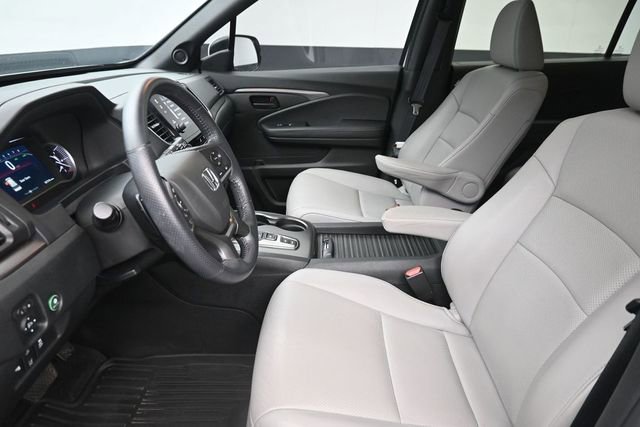 Used 2023 Honda Passport EX-L image 17