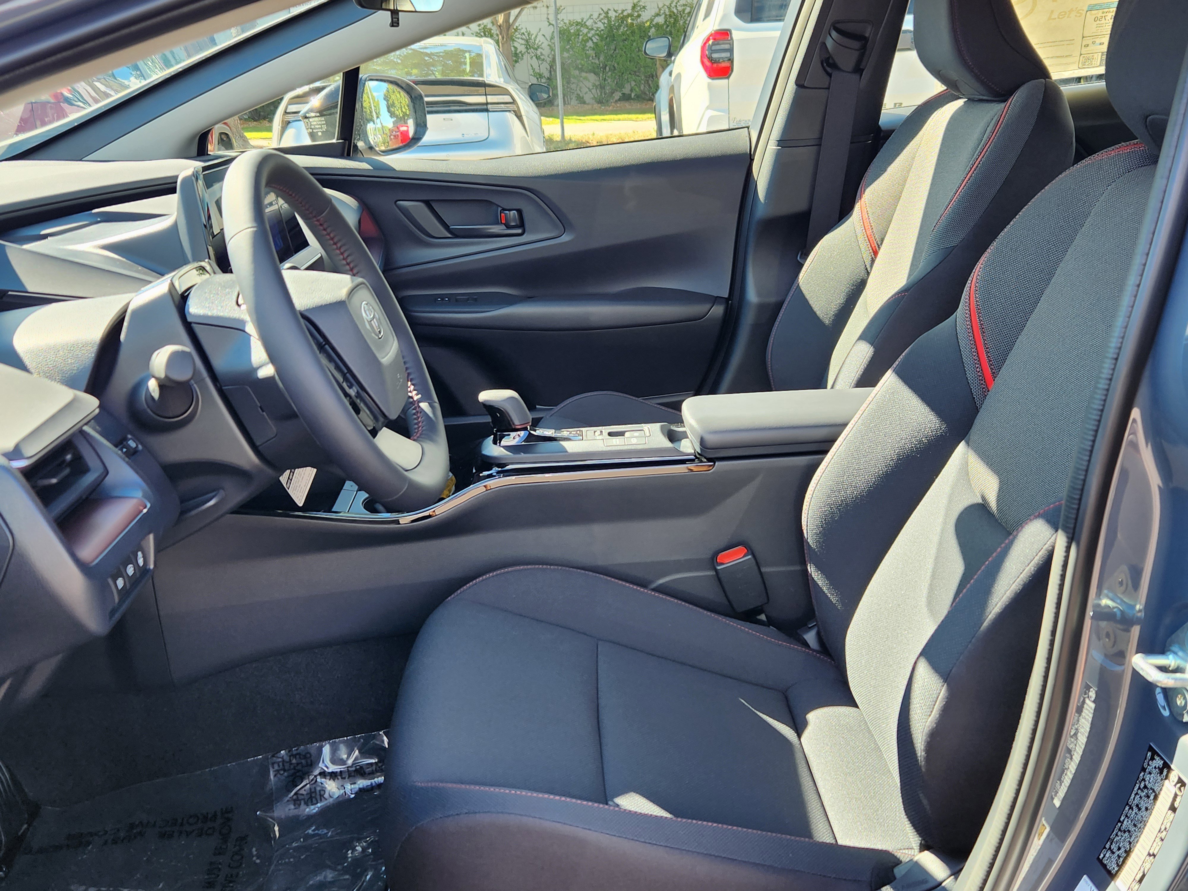 New 2026 Toyota Prius SE image 7