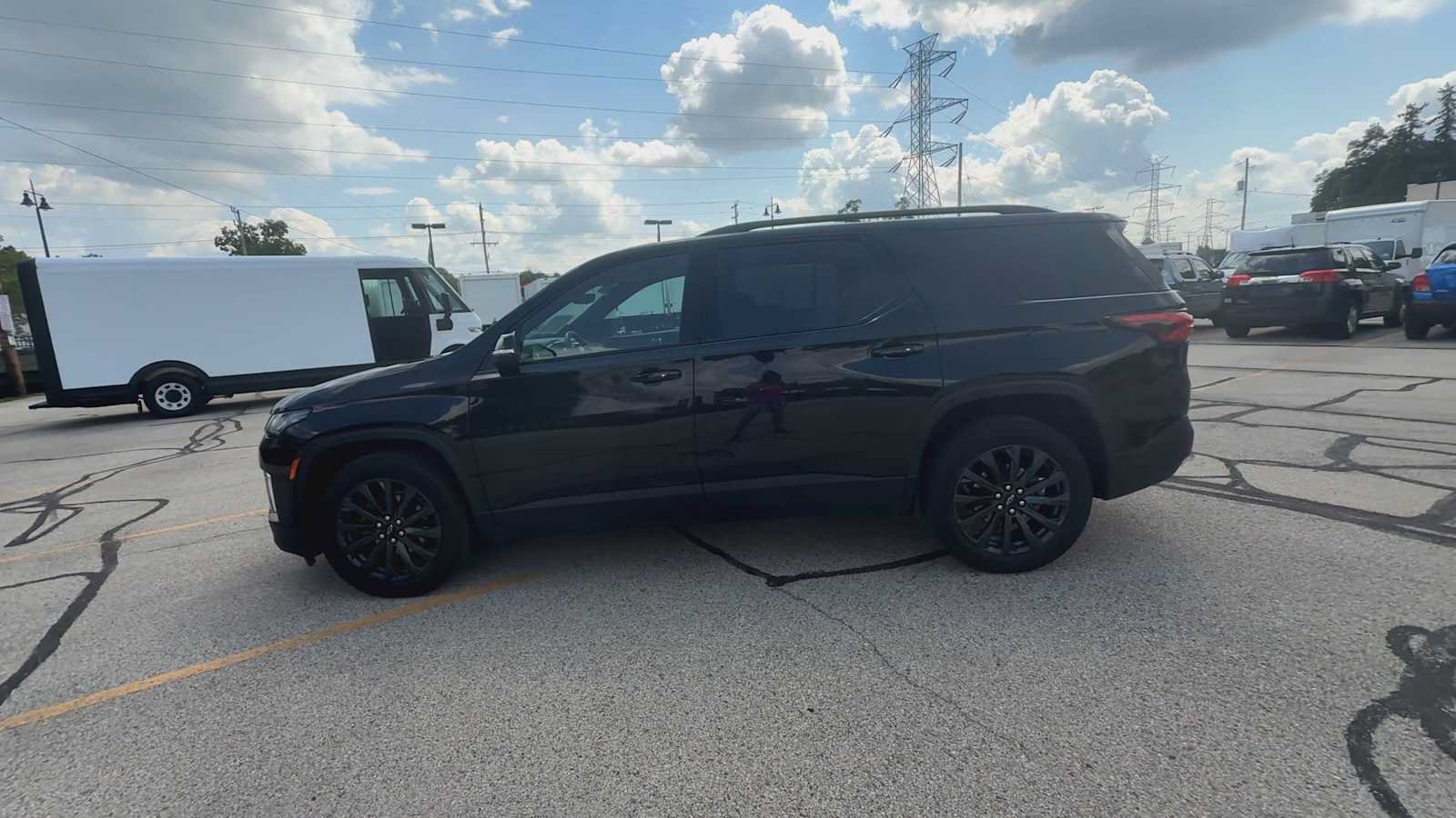 Used 2023 Chevrolet Traverse RS AWD/4WD image 5