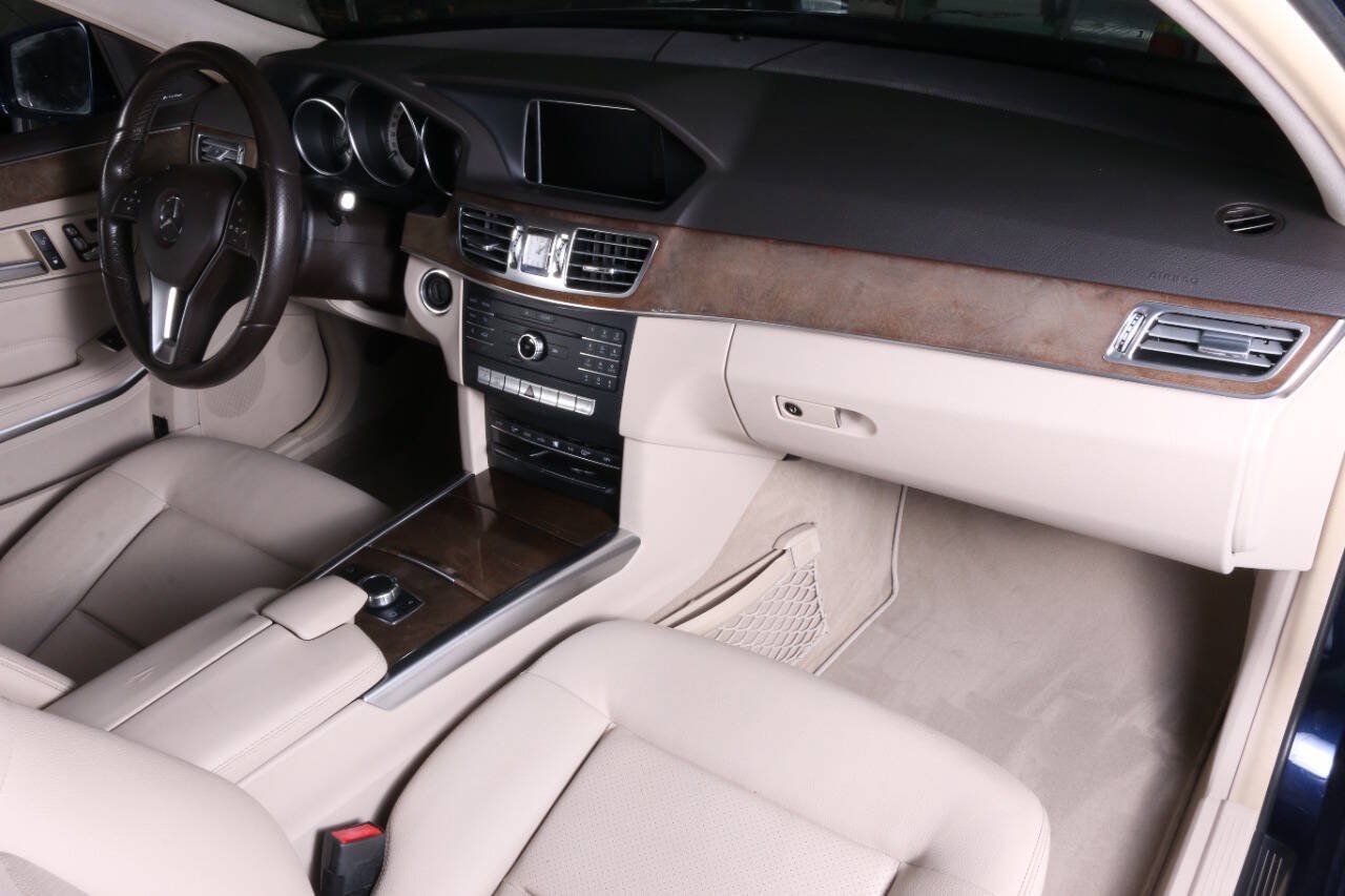 Used 2016 Mercedes-Benz E 350 Sedan image 44
