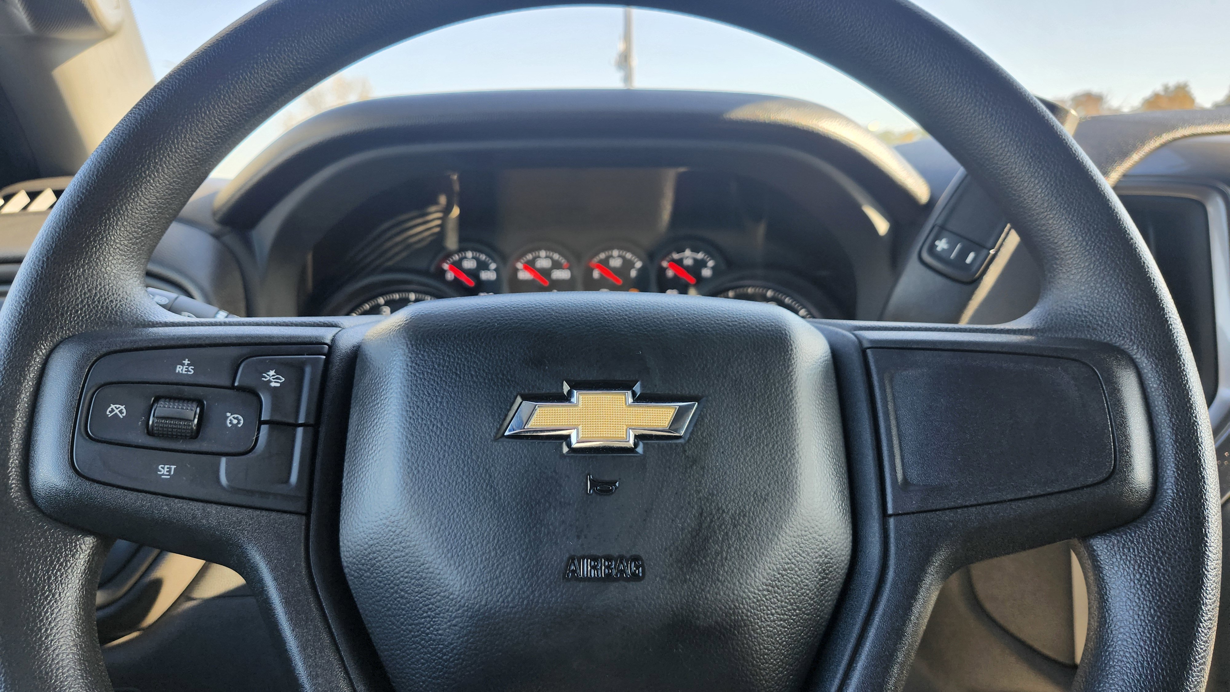 Used 2025 Chevrolet Silverado 1500 Custom image 21