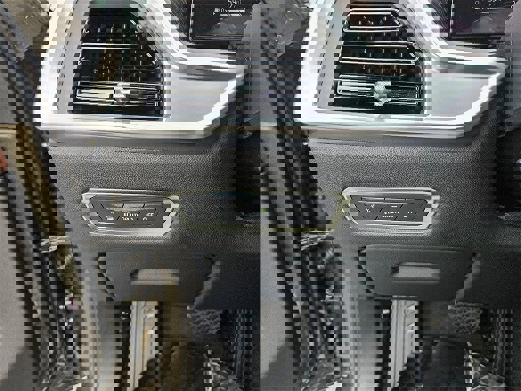 New 2026 BMW X7 xDrive40i image 17