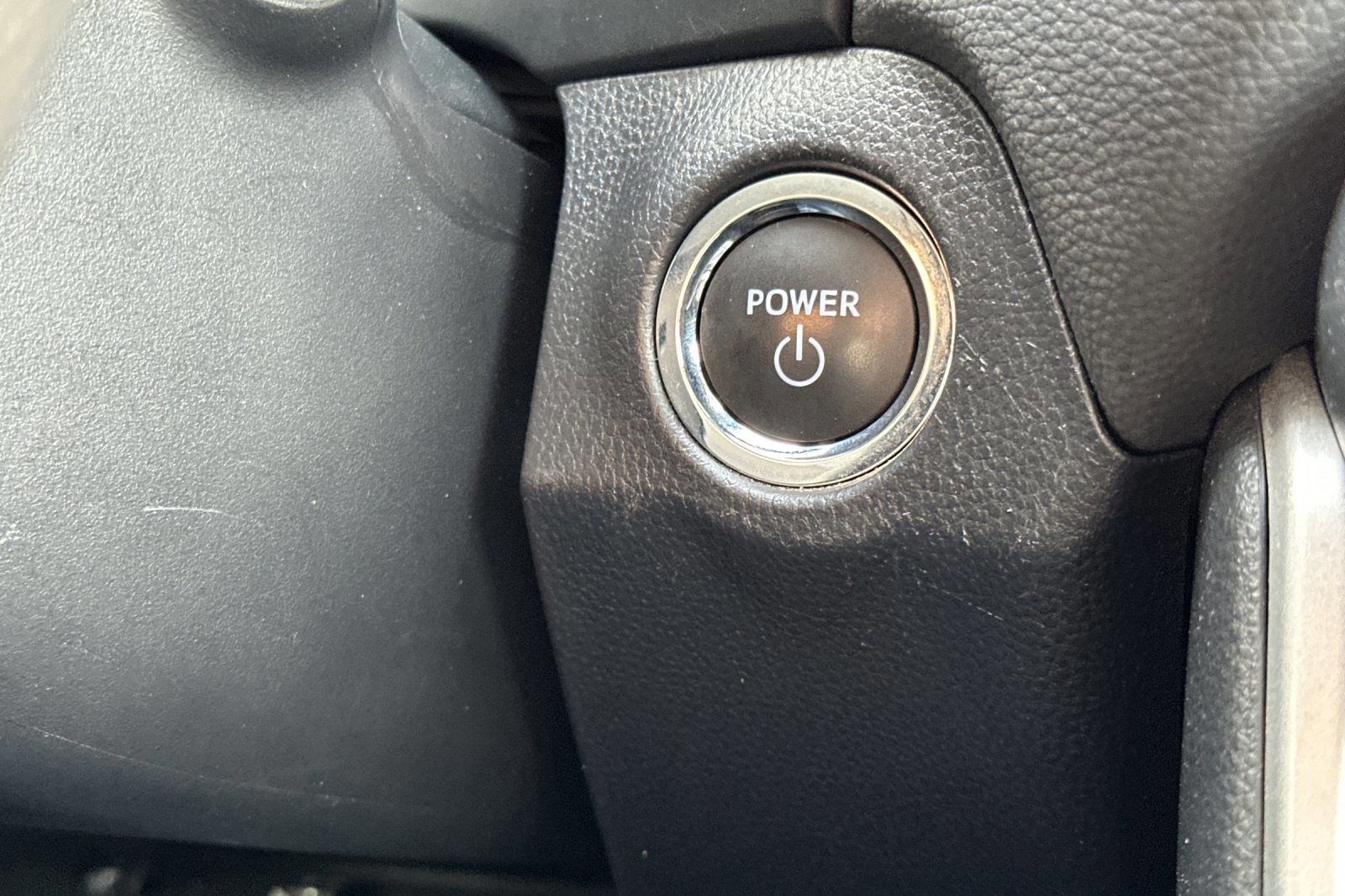 Certified 2025 Toyota RAV4 XLE image 22