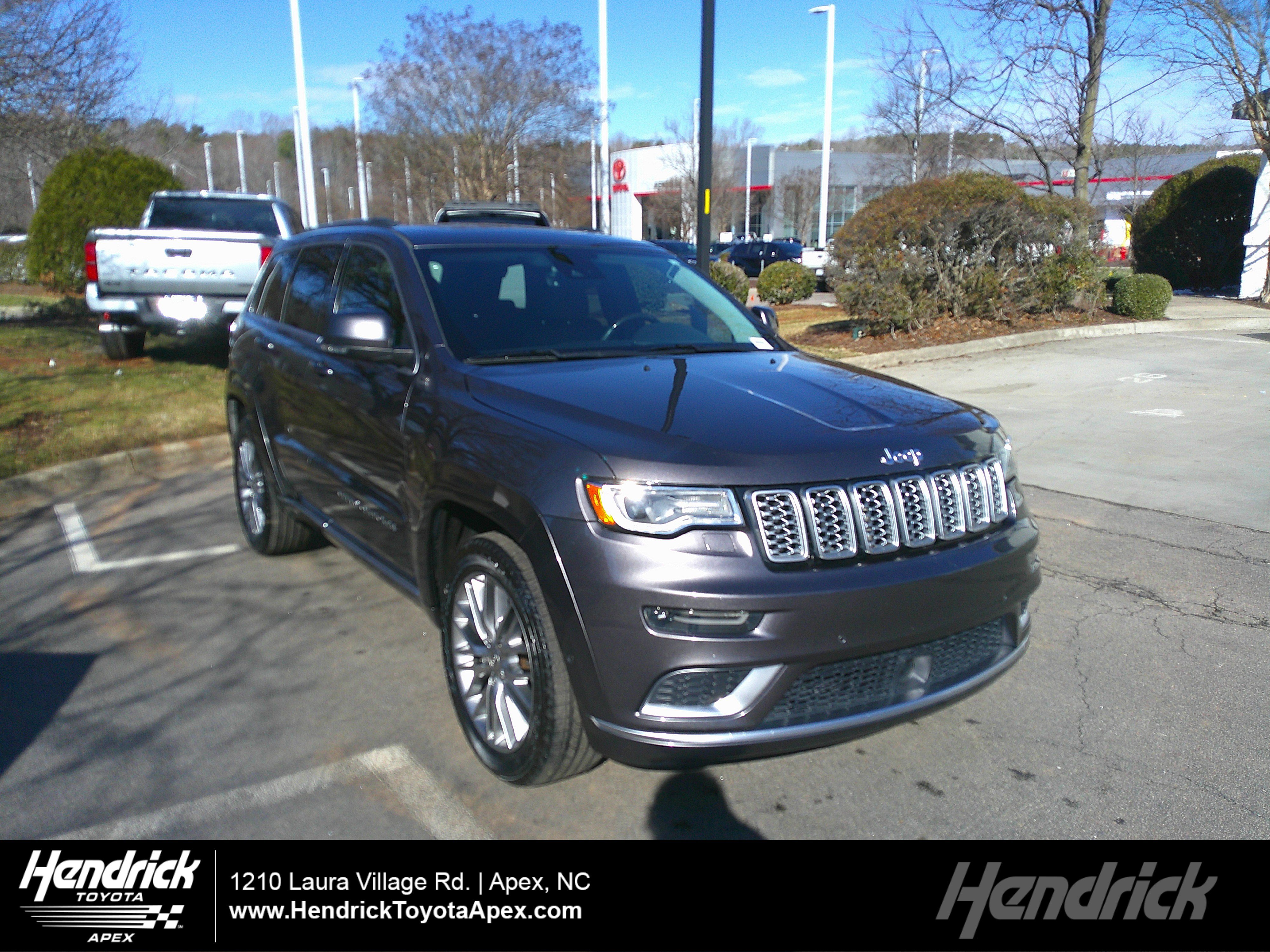 Used 2017 Jeep Grand Cherokee Summit w/ Platinum Series Group image 1