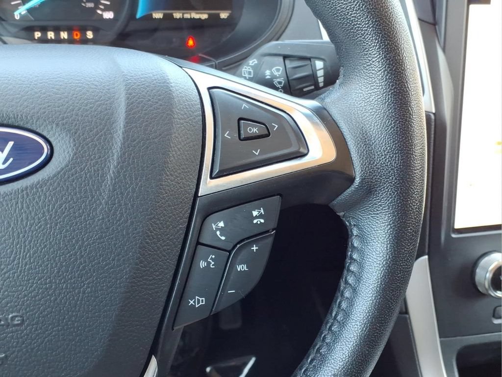 Used 2024 Ford Edge SEL AWD/4WD image 16
