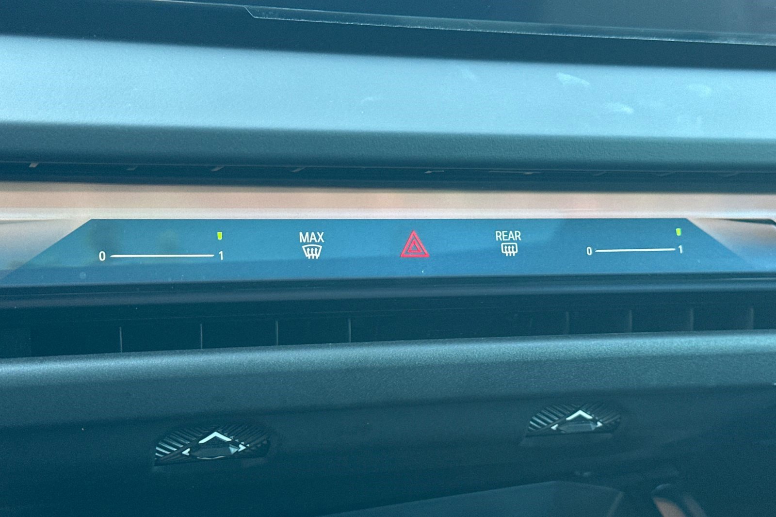 Used 2025 BMW X3 xDrive30i w/ Premium Package image 26