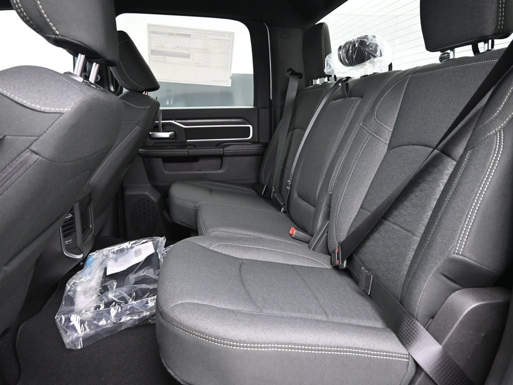 New 2026 RAM 2500 Big Horn AWD/4WD image 15