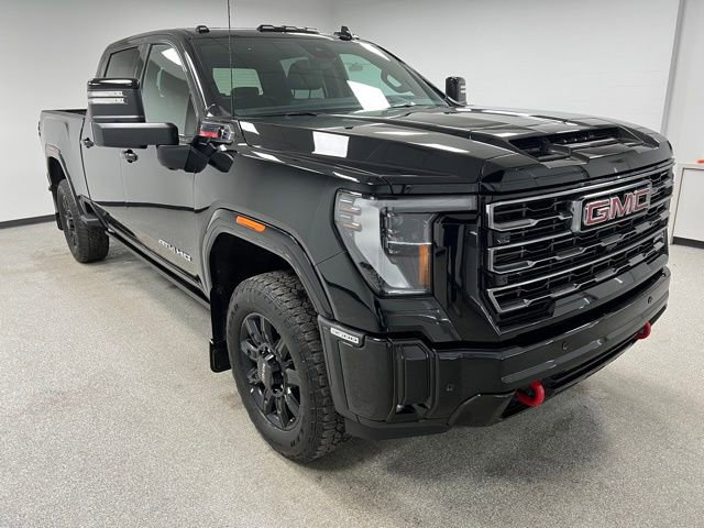 Used 2025 GMC Sierra 3500 AT4 w/ AT4 Premium Plus Package image 2