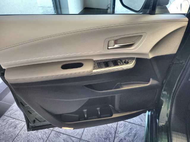 New 2026 Toyota Sienna XLE AWD/4WD image 13