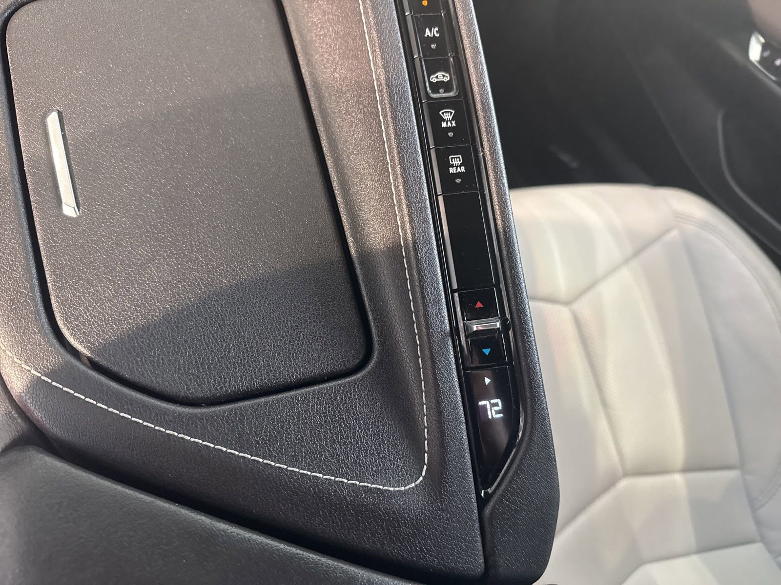 Used 2021 Chevrolet Corvette Stingray Coupe w/ 1LT image 24