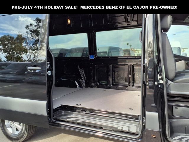 New 2025 Mercedes-Benz Sprinter 2500 image 21