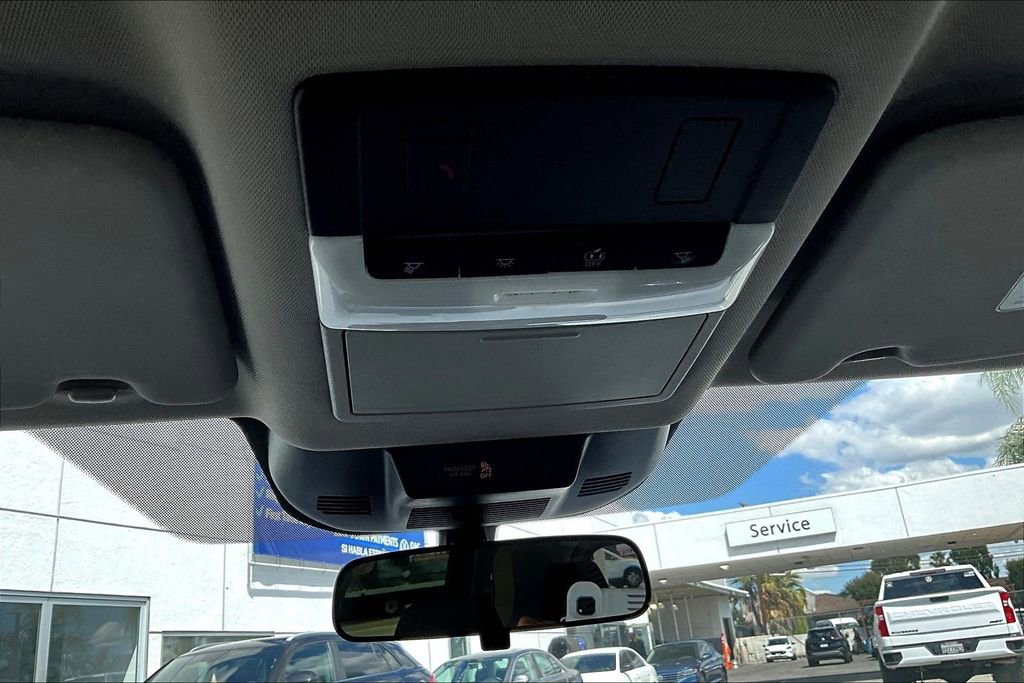 Used 2024 Nissan Rogue SV AWD/4WD image 16