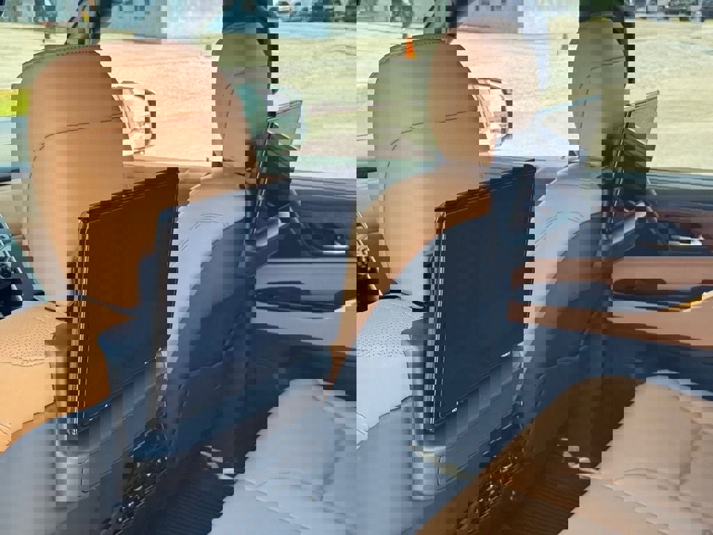 Used 2023 Lexus LX 600 4WD w/ Accessory Package (Z1) image 16