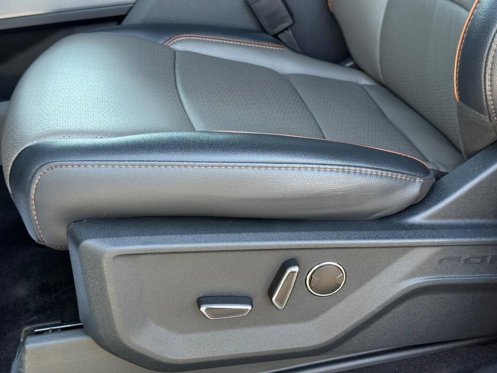 Used 2025 Ford F150 Lariat w/ Equipment Group 502A High AWD/4WD image 30