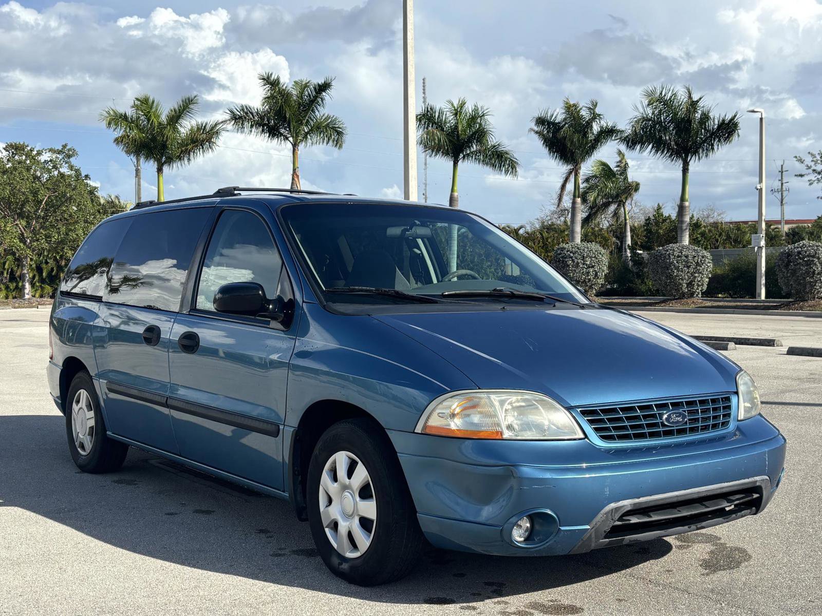 Used 2002 Ford Windstar LX image 4