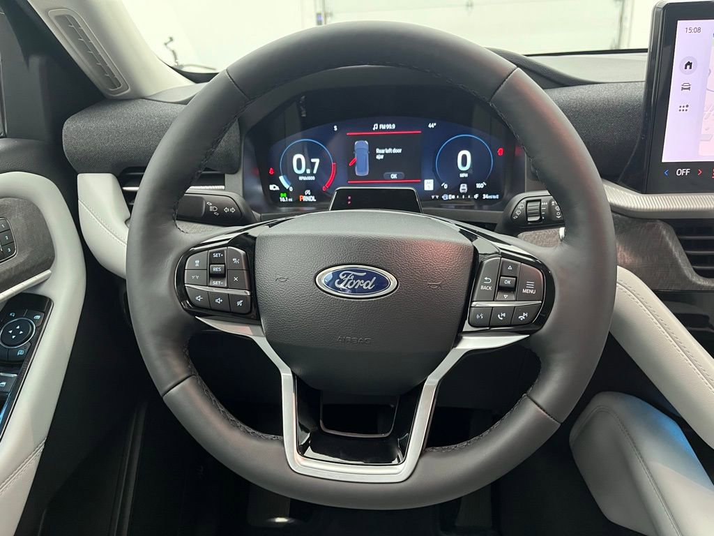 New 2026 Ford Explorer Platinum w/ LUX Leather Package image 20