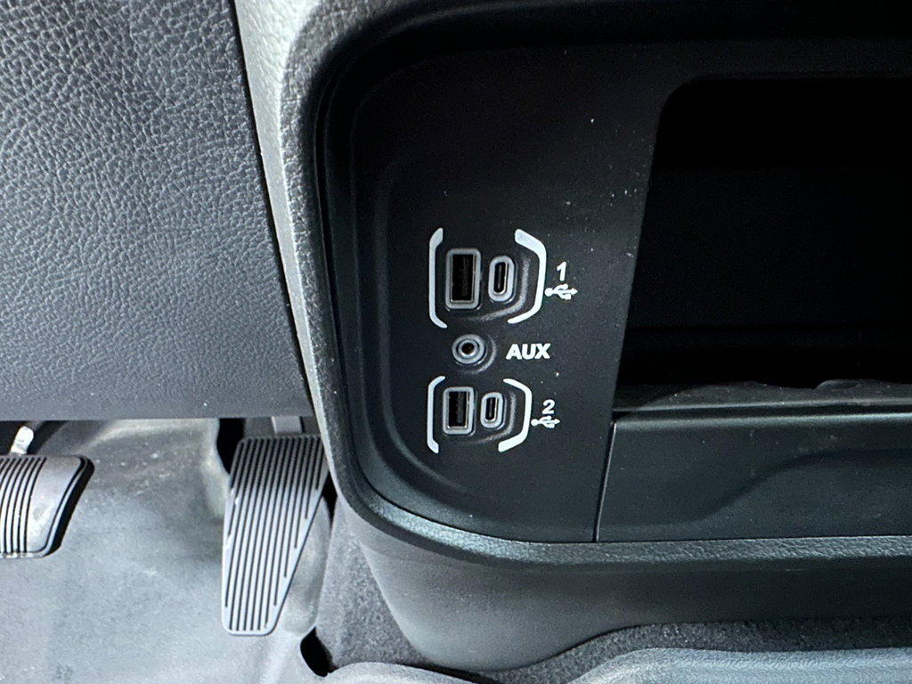 Used 2024 RAM 2500 Laramie image 36