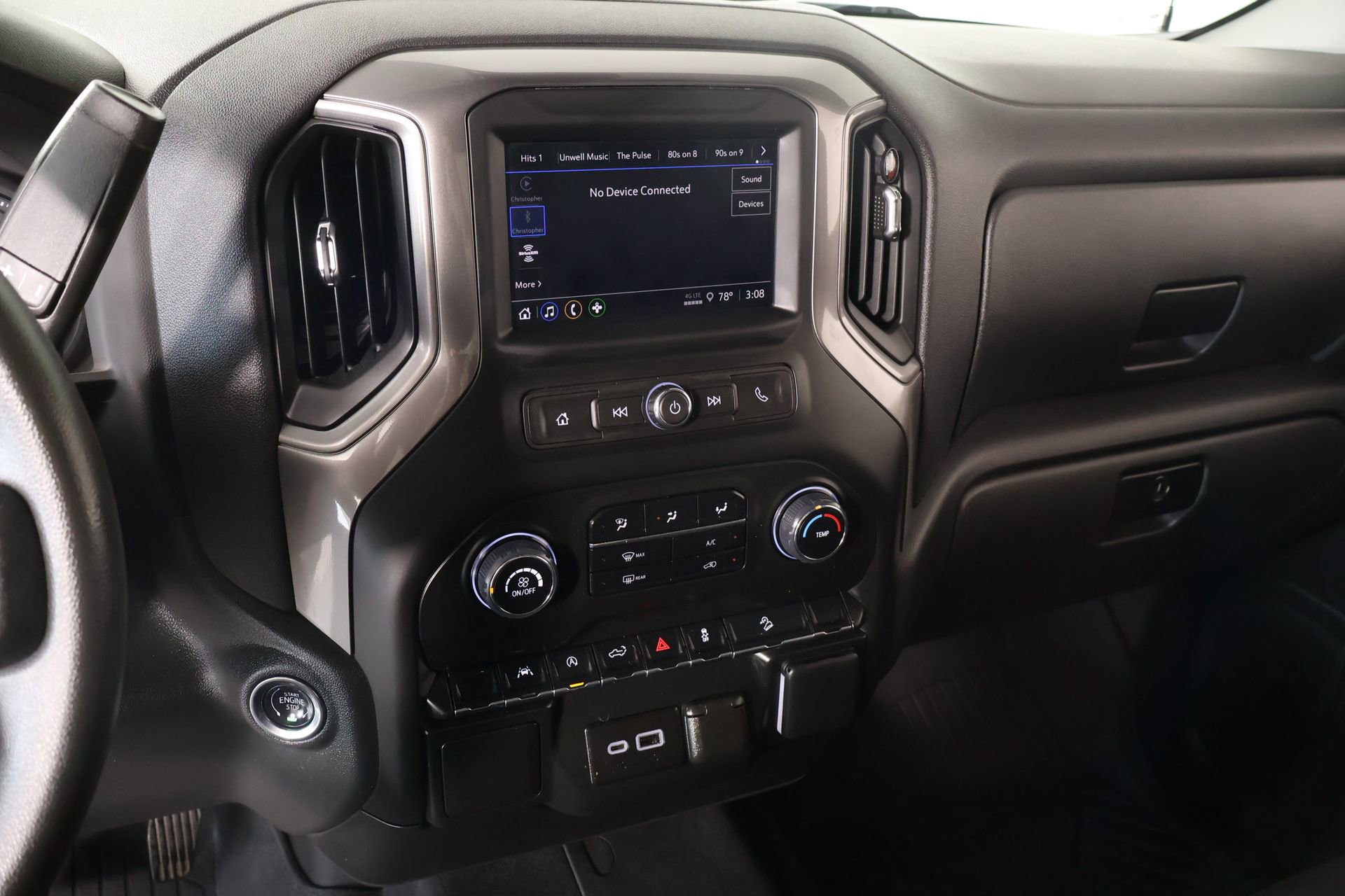 Used 2025 Chevrolet Silverado 1500 Custom Trail Boss AWD/4WD image 5