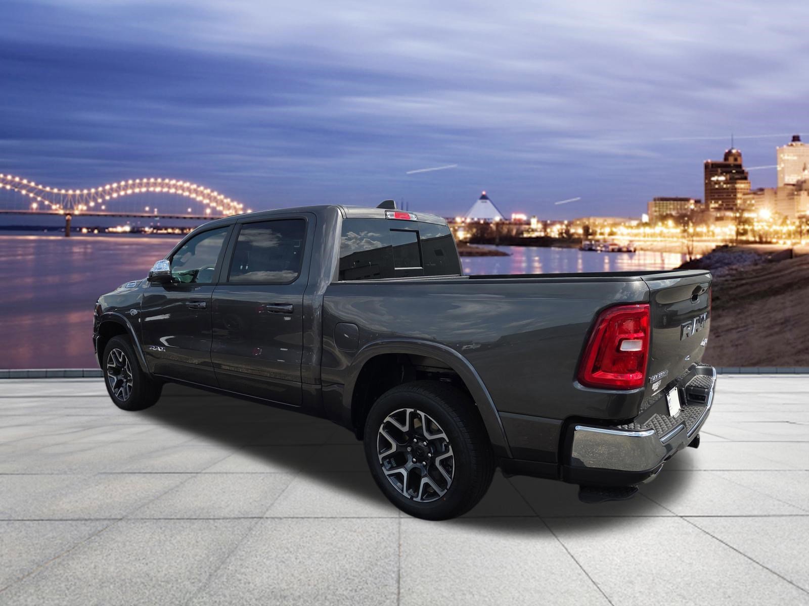 New 2026 RAM 1500 Laramie AWD/4WD image 3