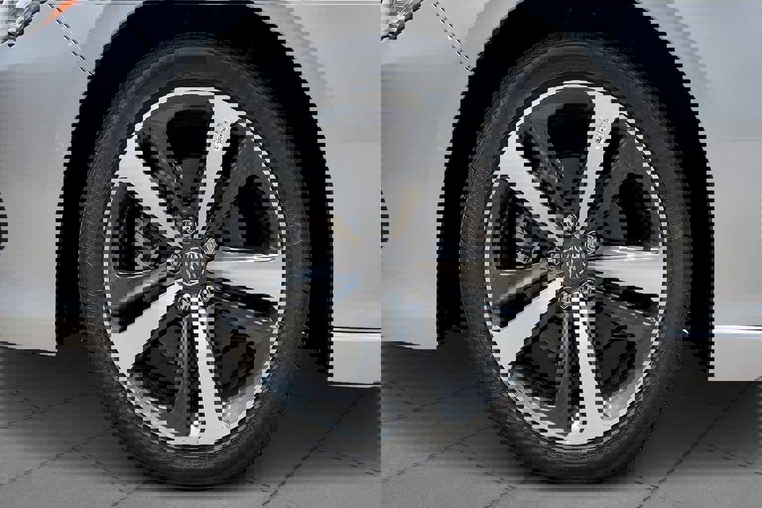 New 2025 Acura TLX w/ Technology Package FWD image 9