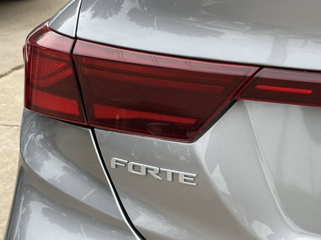 Used 2024 Kia Forte LXS FWD image 6