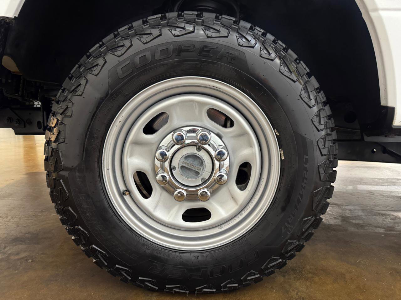 Used 2022 Ford F250 XL w/ Power Equipment Group AWD/4WD image 43