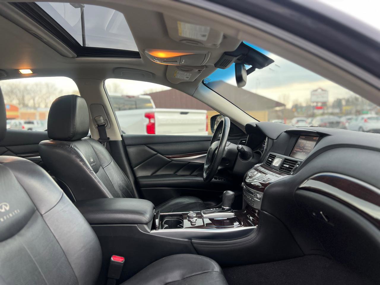 Used 2011 INFINITI M37 x w/ Premium Pkg AWD/4WD image 44