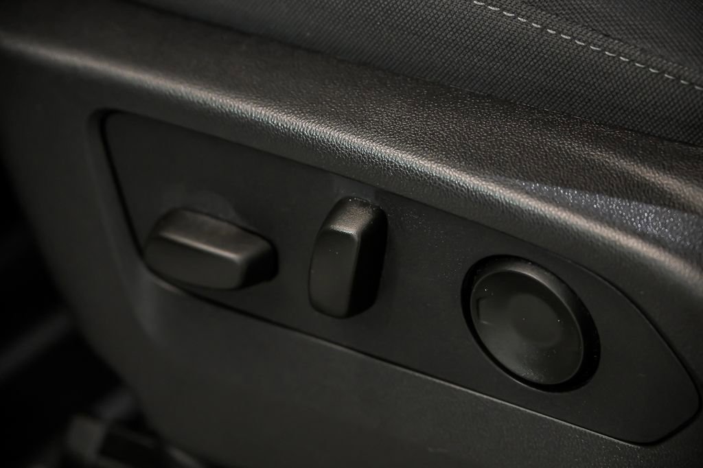 Used 2024 GMC Sierra 1500 Pro w/ Pro Value Package image 16