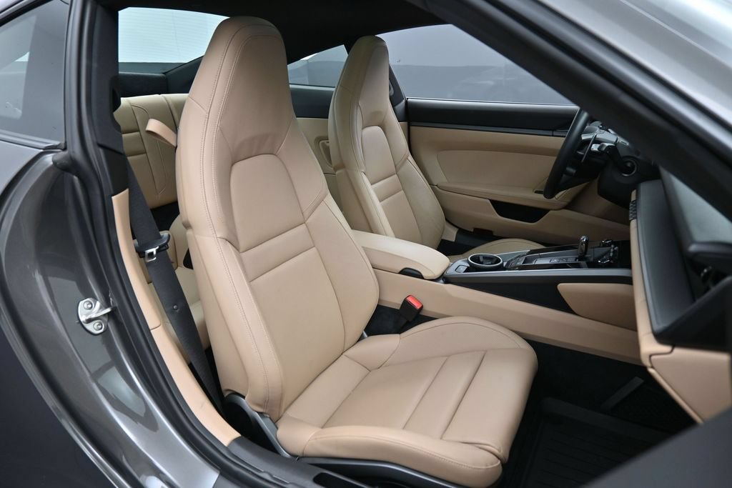 Certified 2022 Porsche 911 Carrera RWD image 26