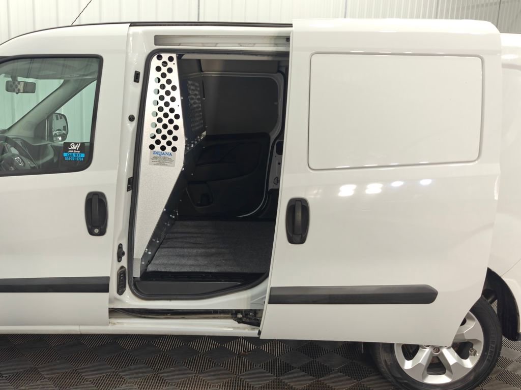 Used 2015 RAM ProMaster City Tradesman SLT w/ Rear Back-up Camera Group image 25