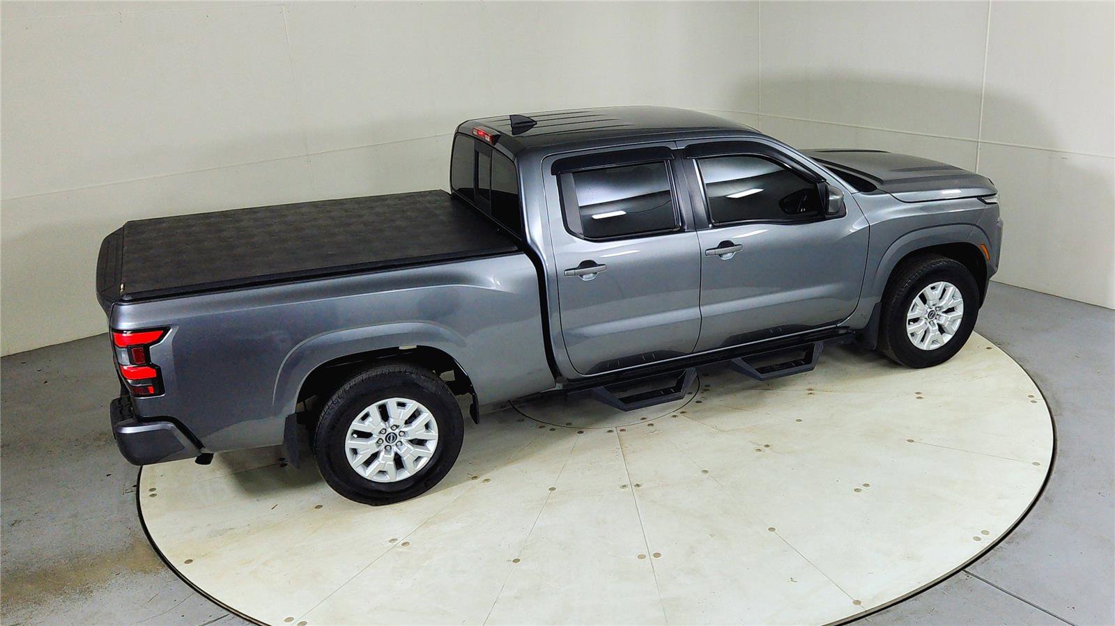 Used 2022 Nissan Frontier SV w/ Technology Package image 22