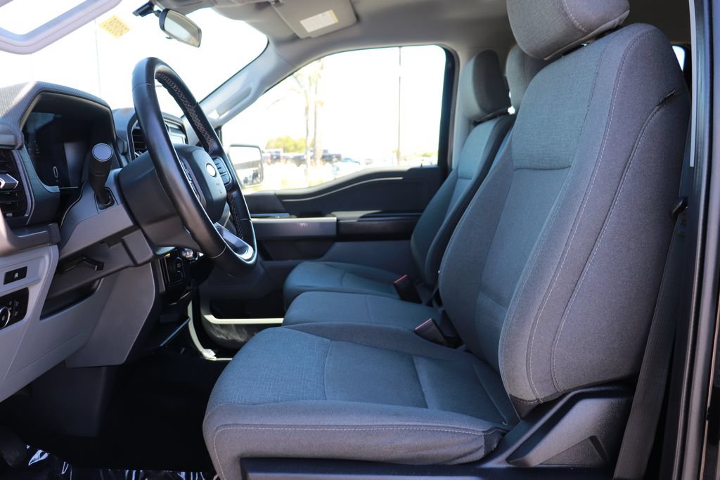 Used 2025 Ford F150 XLT w/ Equipment Group 301A Standard RWD image 11
