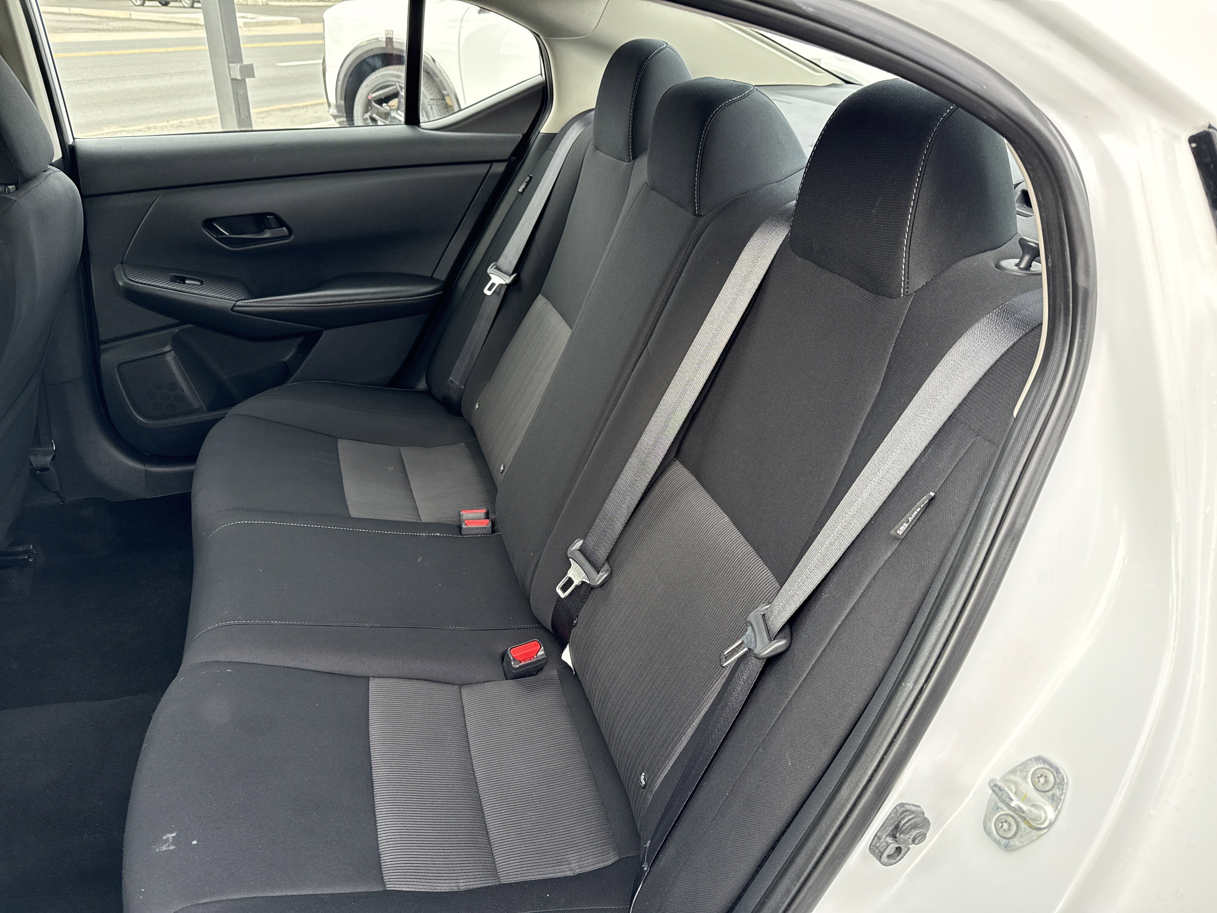 Used 2024 Nissan Sentra SV FWD image 13