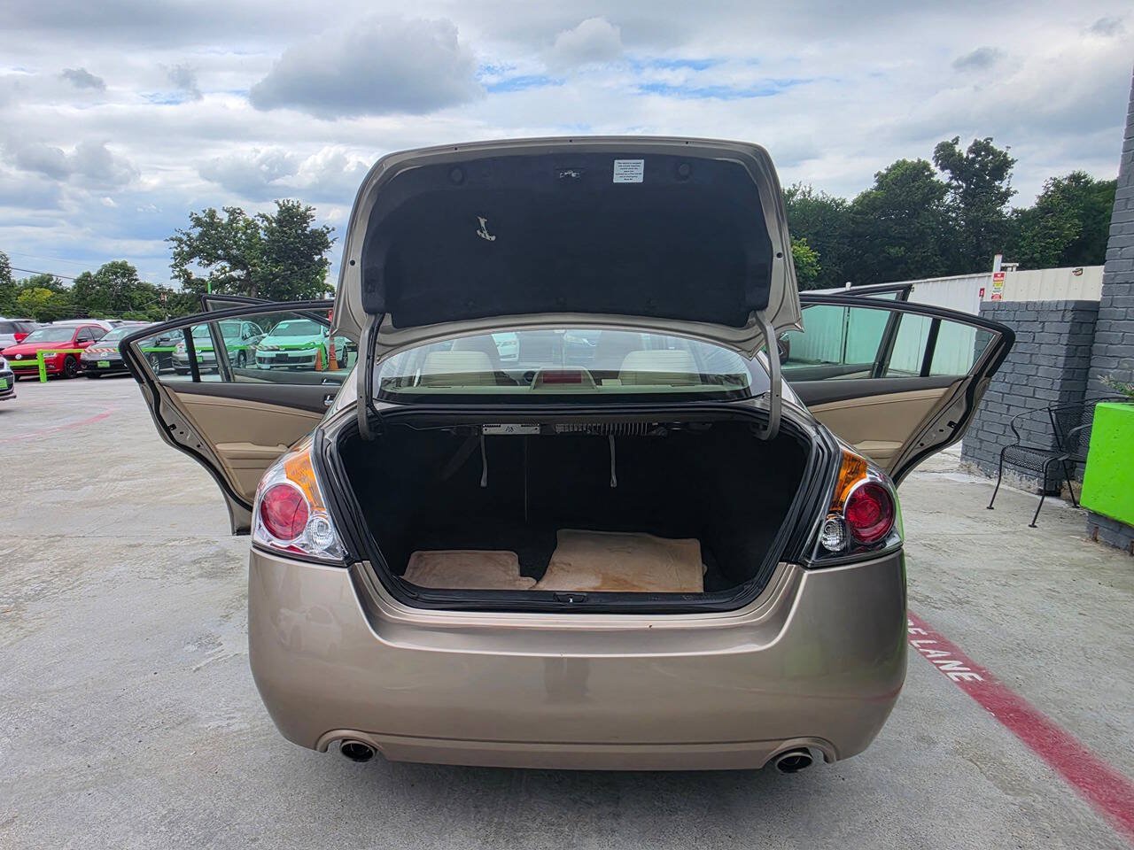 Used 2012 Nissan Altima 2.5 SL w/ 2.5SL Pkg FWD image 26