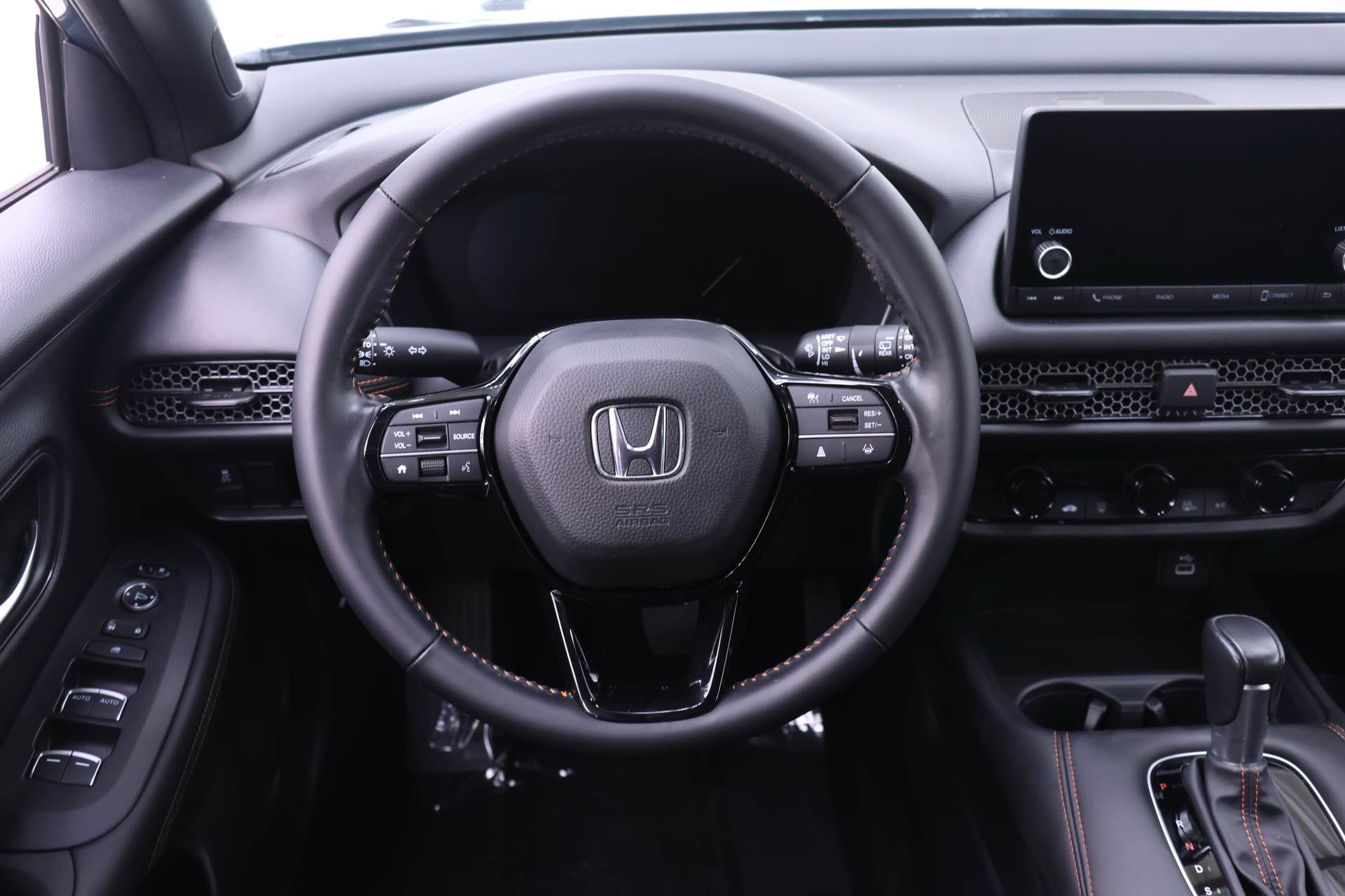Certified 2025 Honda HR-V Sport image 15