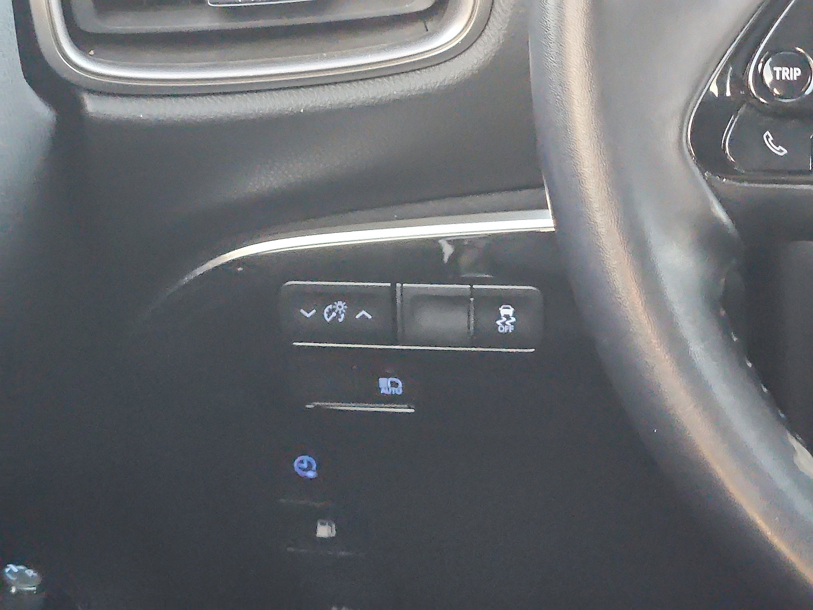 Used 2022 Toyota Prius Prime XLE image 13