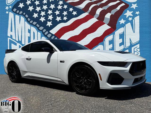 Used 2025 Ford Mustang GT w/ GT Performance Package RWD image 1