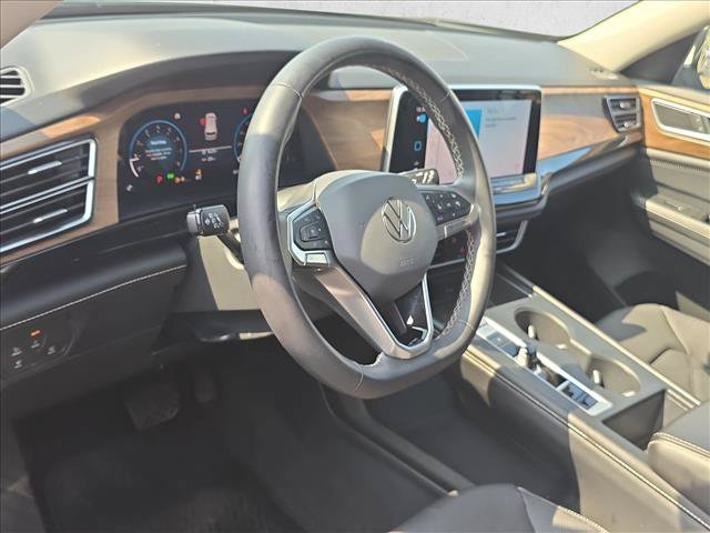 Certified 2024 Volkswagen Atlas SE FWD image 11