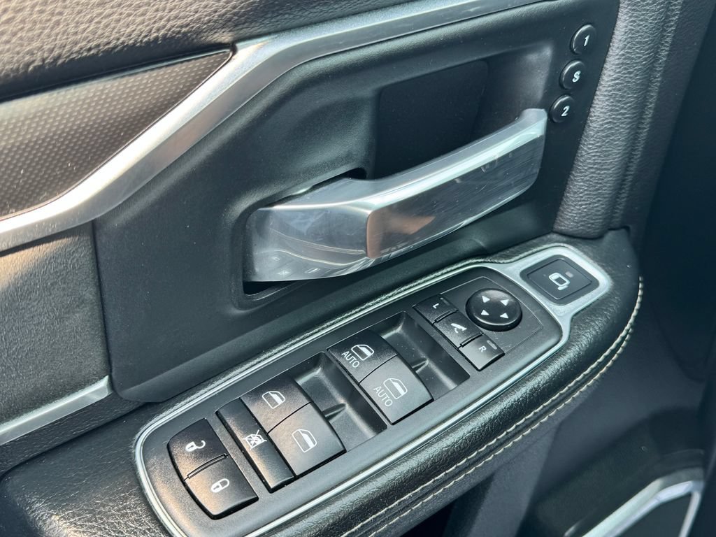 Used 2020 RAM 2500 Laramie AWD/4WD image 29