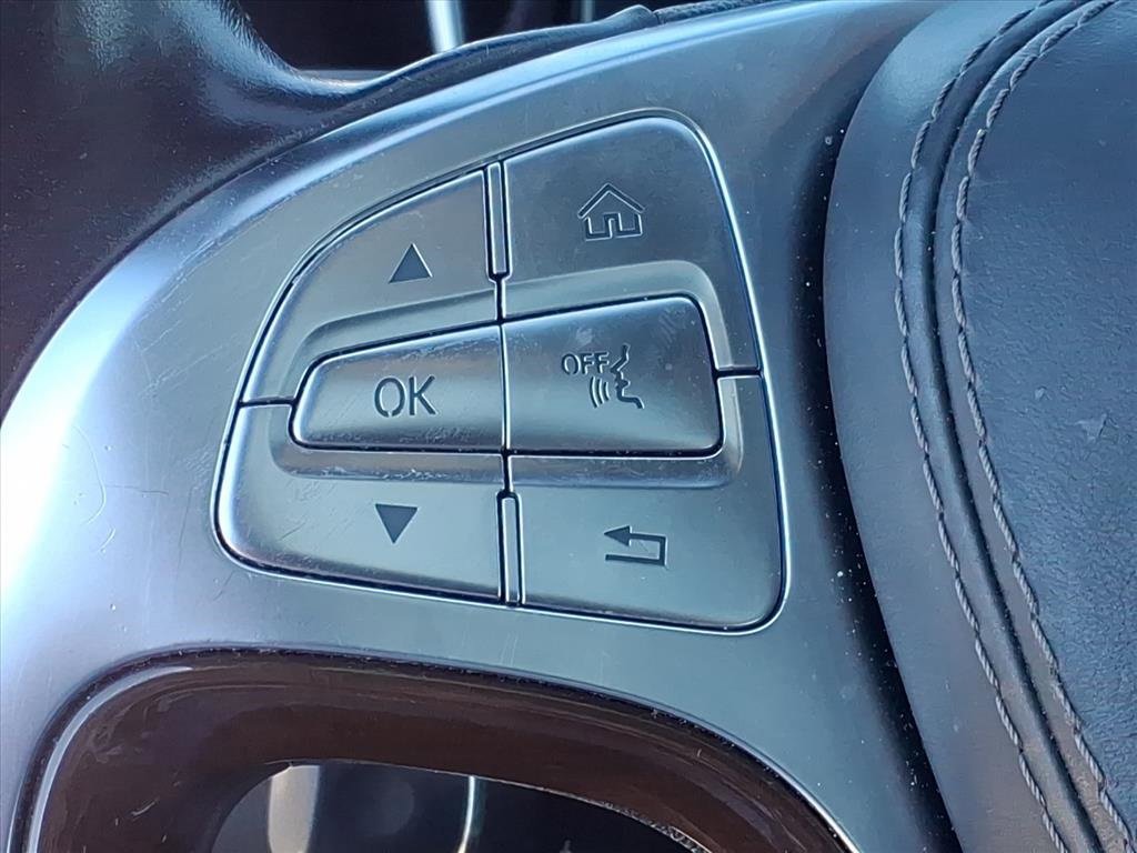 Used 2017 Mercedes-Benz S 550 Sedan image 22