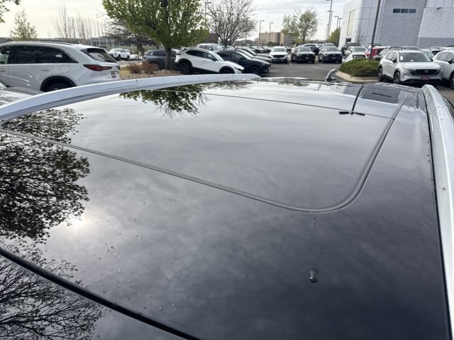 Used 2021 Nissan Rogue Platinum image 12