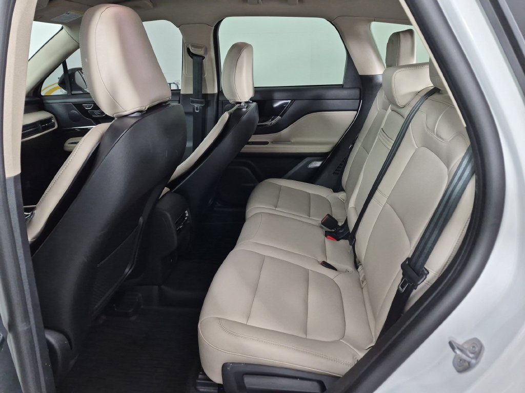 Used 2025 Lincoln Corsair FWD image 30