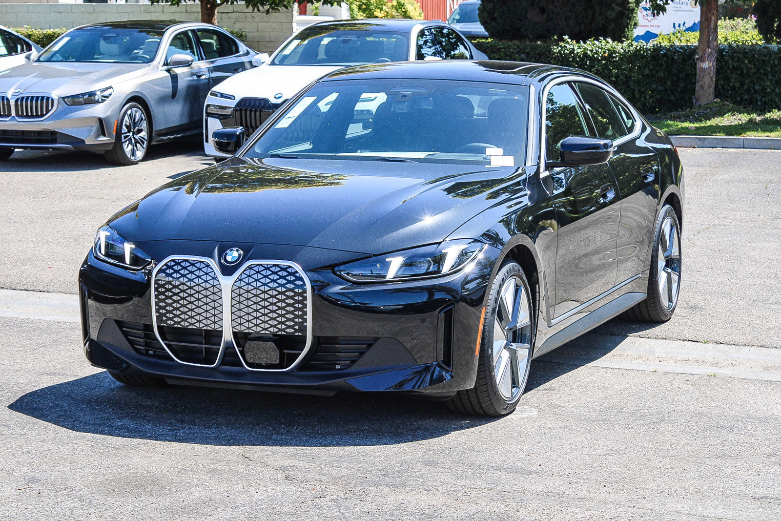 New 2026 BMW i4 xDrive40i w/ Premium Package AWD/4WD image 3